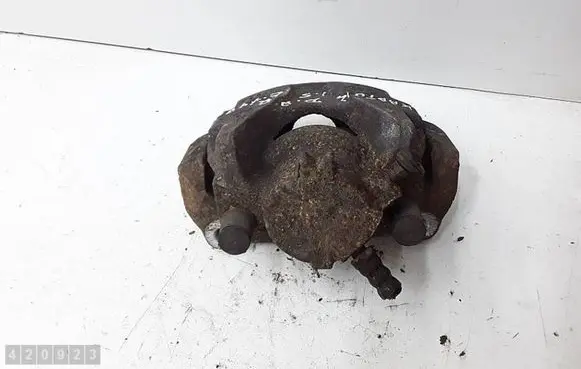 Renault Captur Front brake caliper