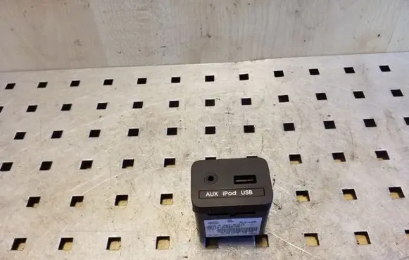 KIA Sportage AUX in-socket connector 961103W000