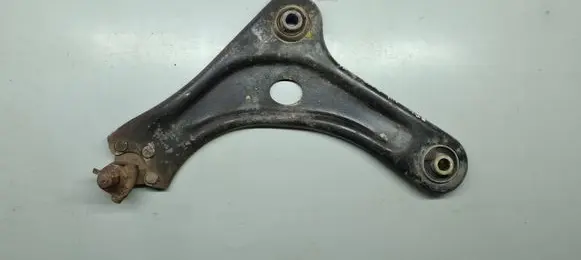 Peugeot 208 Front lower control arm/wishbone