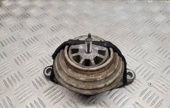 Jaguar XF Engine mount bracket DW936A003BC