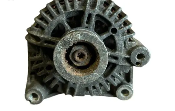 BMW 3 E90 E91 Generator/alternator 7802471 2543306C TG15C073