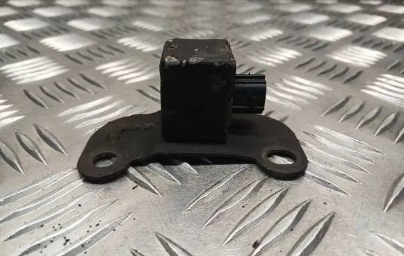 Toyota Avensis T220 Airbag deployment crash/impact sensor 8917320070