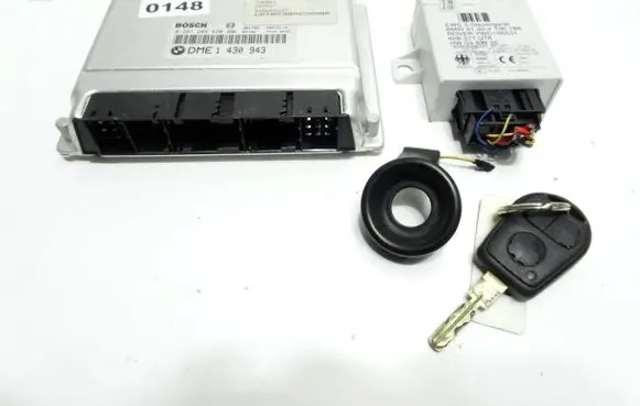 BMW 5 E39 Engine control unit/module 1430943 4100188 0261204620