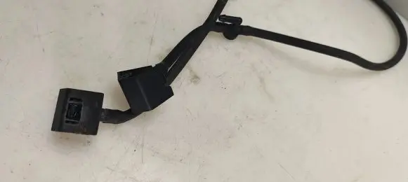 Nissan Qashqai Windshield washer spray nozzle 