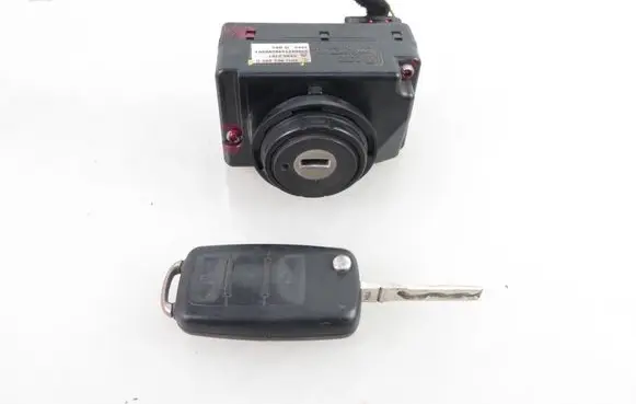 Volkswagen Touareg I Ignition lock 3D0905865C