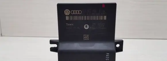Audi A8 S8 D3 4E Gateway control module 4L0907468B 4L0910468A