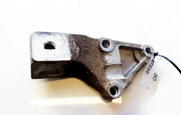 Citroen Xsara Picasso Engine mounting bracket 9637792380