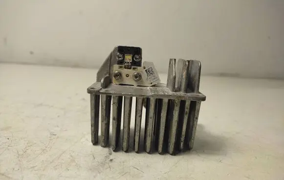 Mercedes-Benz C W205 Light module LCM 1305715304