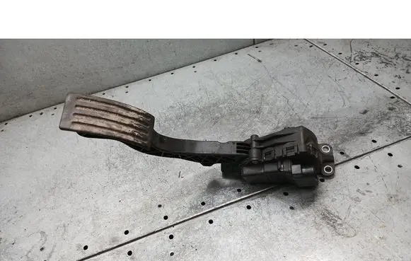 Volvo V50 Accelerator pedal position sensor 4M519F836AH