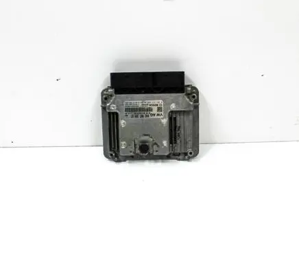 Volkswagen Jetta VII Engine control unit/module 04E907309