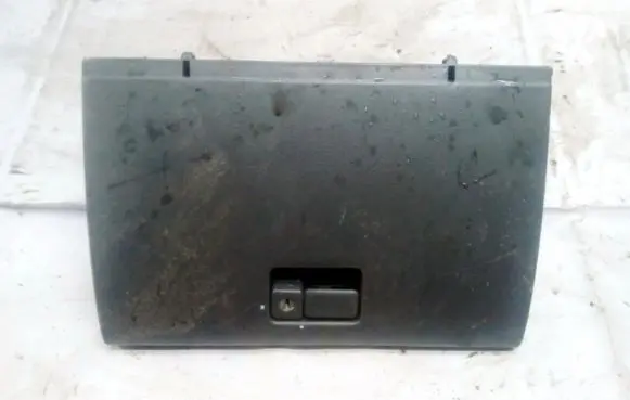 Suzuki Baleno EG Glove box