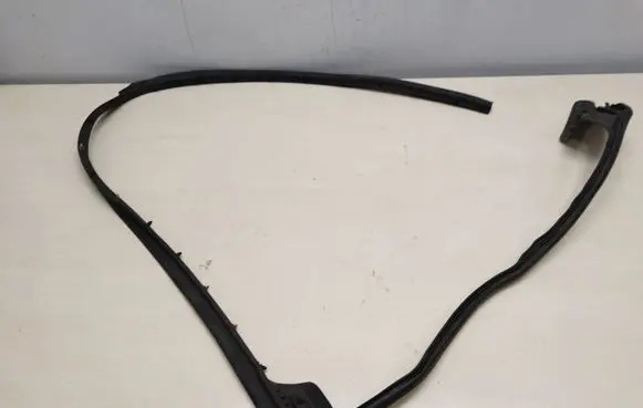 Audi A8 S8 D4 4H Rubber seal rear door 4H4839718