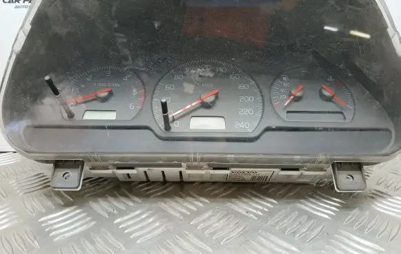 Volvo S40, V40 Speedometer (instrument cluster) 30857569H