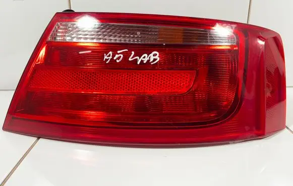 Audi A5 8T 8F Rear/tail lights 8T0945096