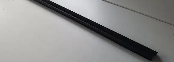 Renault Captur Rubber seal front door window/glass 