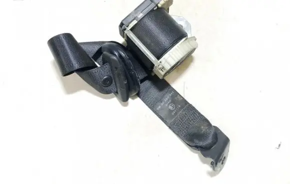 Opel Astra G Rear seatbelt 90560645