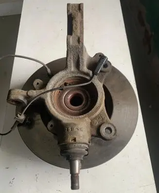 Opel Movano B Front wheel hub spindle knuckle