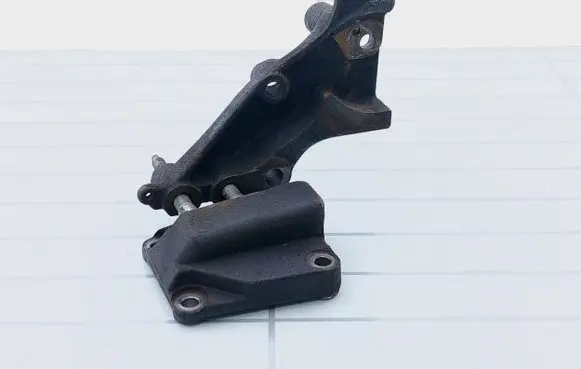 Honda Civic Engine mounting bracket 8306 100-SMJA-0600