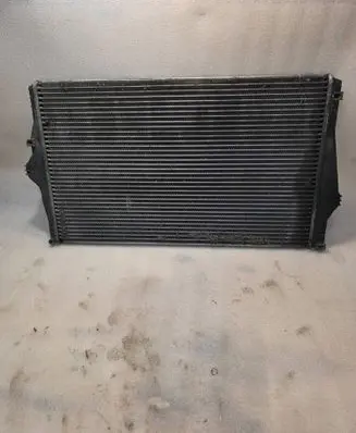 Volvo XC90 Intercooler radiator 874387Q