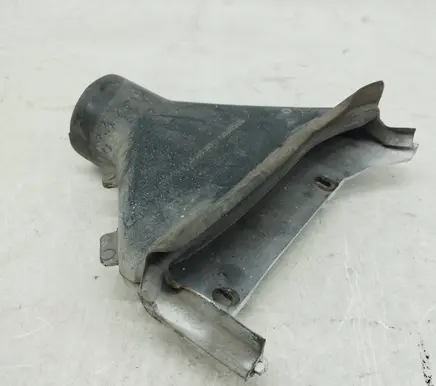 Mercedes-Benz W123 Air intake duct part 6170940011 A6170940011 OM617