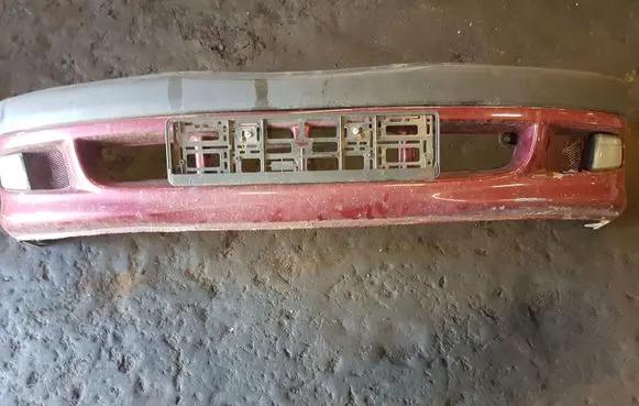 Toyota Avensis T220 Front bumper