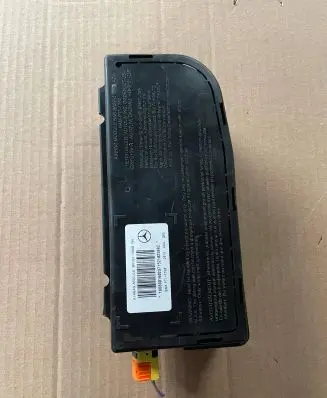 Mercedes-Benz GLE (W166 - C292) Seat airbag 1668601602