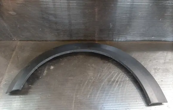 Mini Cooper Countryman R60 Front arch trim 9800761