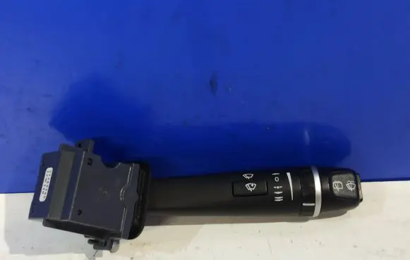Volvo XC90 Wiper speed switch 31268565