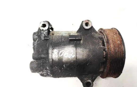 Renault Scenic II - Grand scenic II Air conditioning (A/C) compressor (pump)