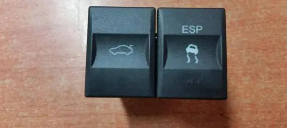Ford Mondeo Mk III Electric window control switch 3S7T2C418 24012005 2C418AD