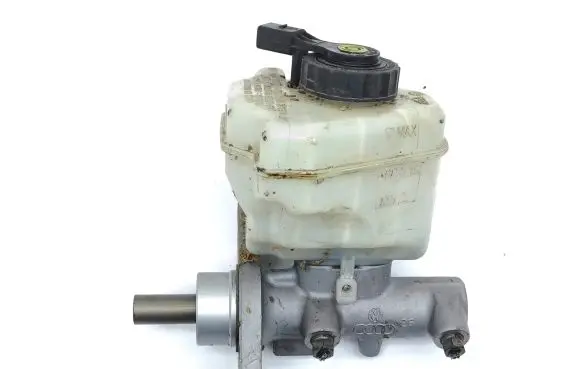 Audi Q7 4L Master brake cylinder