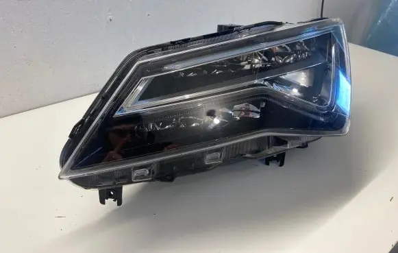 Seat Ateca Headlight/headlamp 576941007d 90117433 576941007D