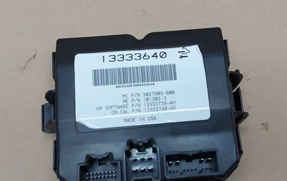 Opel Insignia A Tailgate/trunk control unit/module 13333640