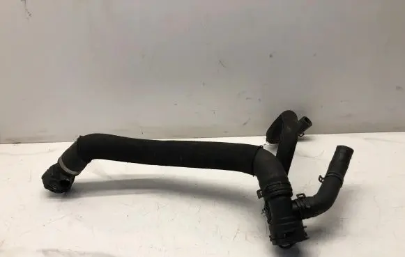 Audi A6 S6 C6 4F Engine coolant pipe/hose 4F0122293A