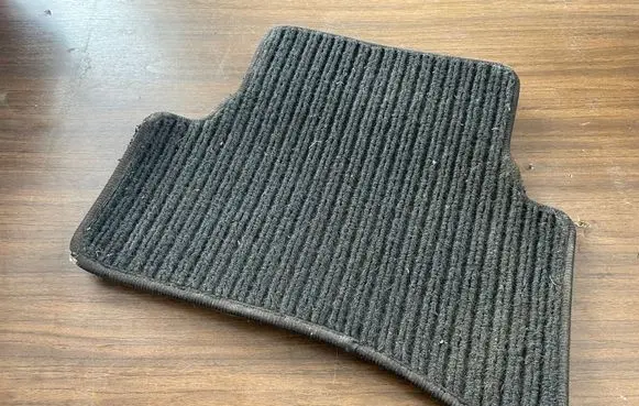 Mercedes-Benz C W203 Rear floor mat 
