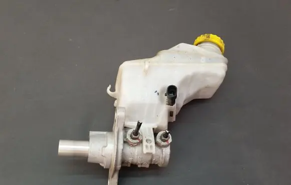 Fiat Linea Master brake cylinder