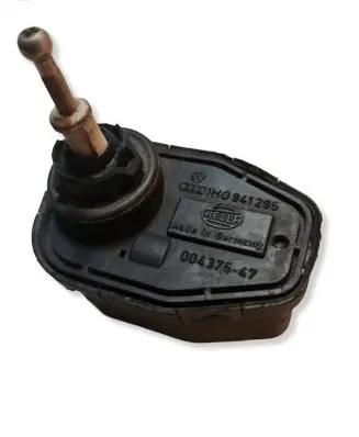 Volkswagen Golf III Headlight level adjustment motor 1H0941295 00437547