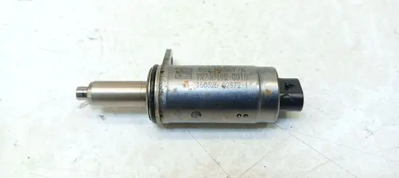 Audi TT TTS RS Mk3 8S Camshaft vanos timing valve 06E103697K