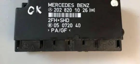 Mercedes-Benz C W202 Comfort/convenience module 2028201026