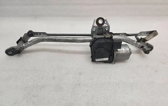 Volvo XC40 Front wiper linkage and motor 31457299