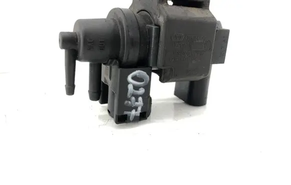 Audi Q7 4L Turbo solenoid valve 059906629A