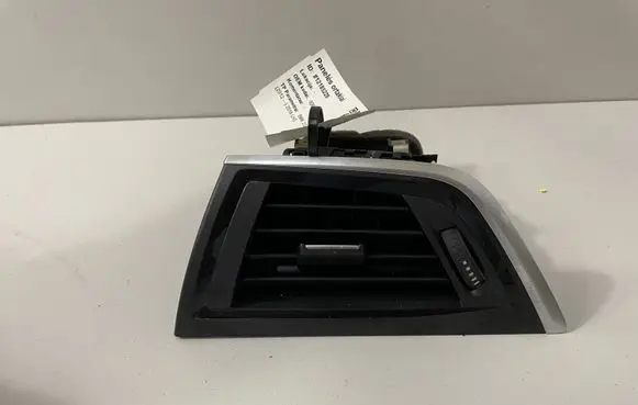BMW 2 F22 F23 Dashboard air vent grill cover trim 9205355