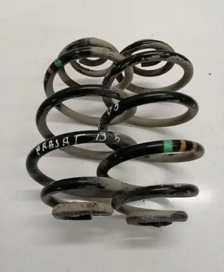 Volkswagen PASSAT B5 Rear coil spring