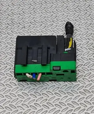 Citroen Berlingo Fuse module 9652935680