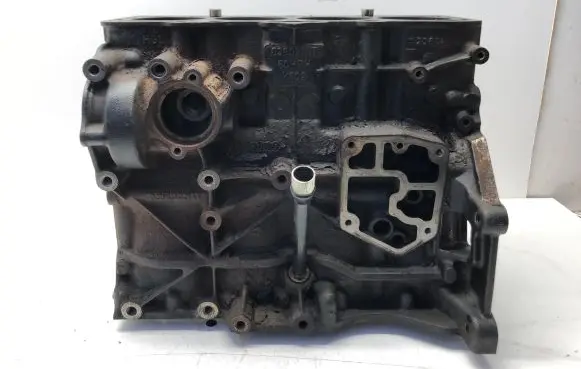 Volkswagen Golf V Engine 038021AT