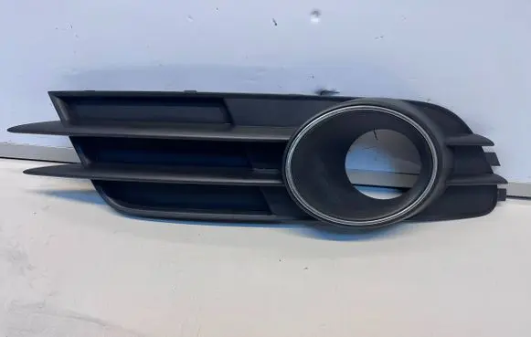 Audi A6 C7 Front fog light trim/grill 4G0807681H