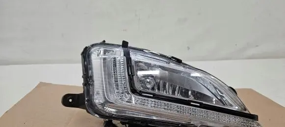 Hyundai Tucson TL Headlight/headlamp 92202D7600