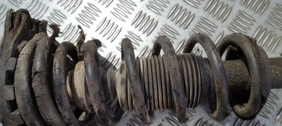Nissan Almera N16 Rear coil spring