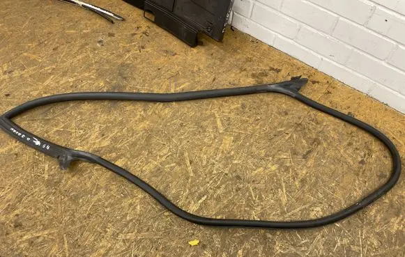 Audi A5 Front door rubber seal 8W6831708