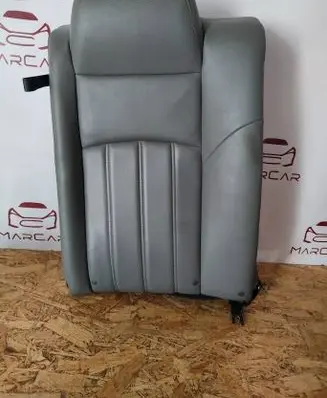 Chrysler 300 - 300C Second row seats 